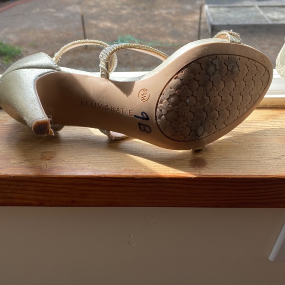 Sexy high heels - Picture 5 of 5